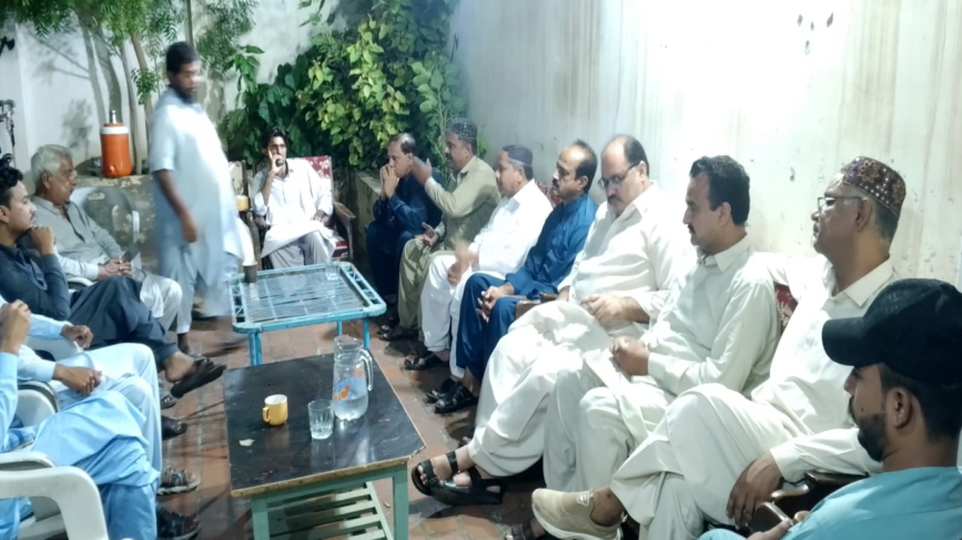 شڪارپور جي يونيورسٽي کي شاگردياڻي کي مبينا هراسان ڪرڻ بابت مختلف تنظيمن جي گڏجاڻي