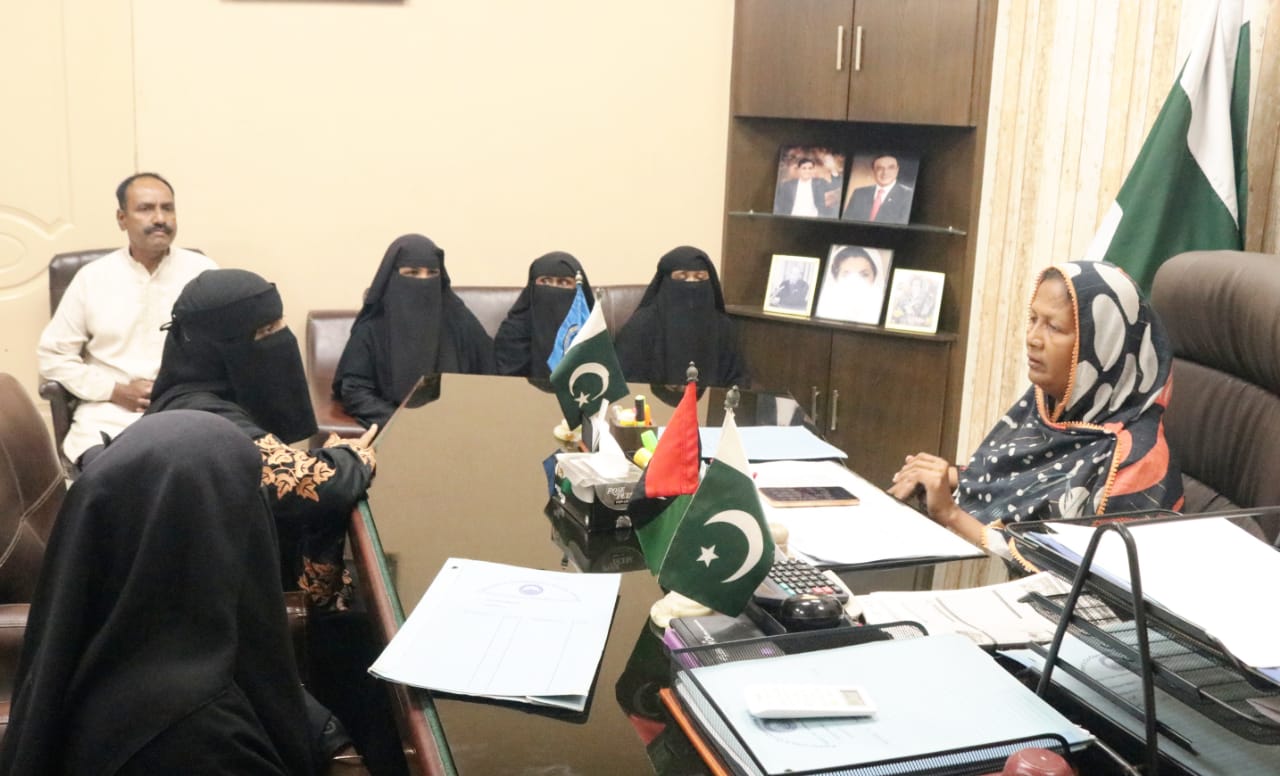 ڀارتي جيلن مان آزادي ماڻيندڙ  ماهيگيرن جي وارثن جي چيئرپرسن فاطمه مجيد سان ملاقات