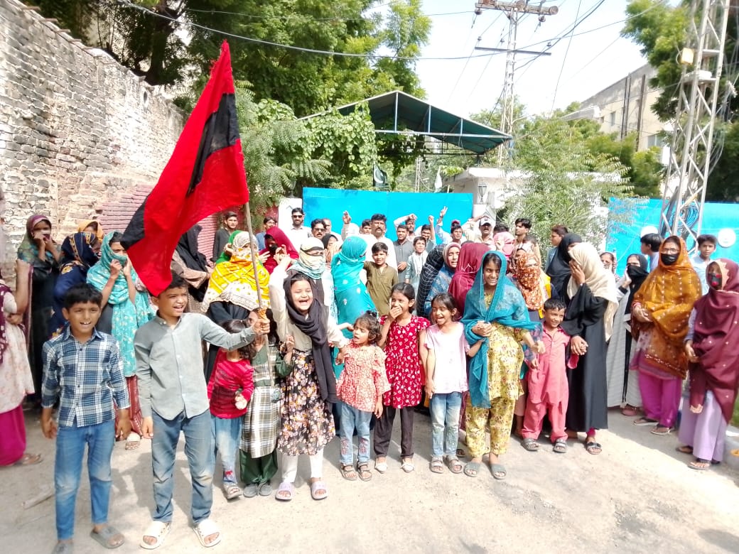 حيدرآباد ۾ سنڌياڻي تحريڪ، قومي عوامي تحريڪ ۽ پٺاڻ ڳوٺ جي رهواسي عورتن ۽ ٻارن سان ٽرانسفارمر تبديل نہ ٿيڻ خلاف ڌرڻو