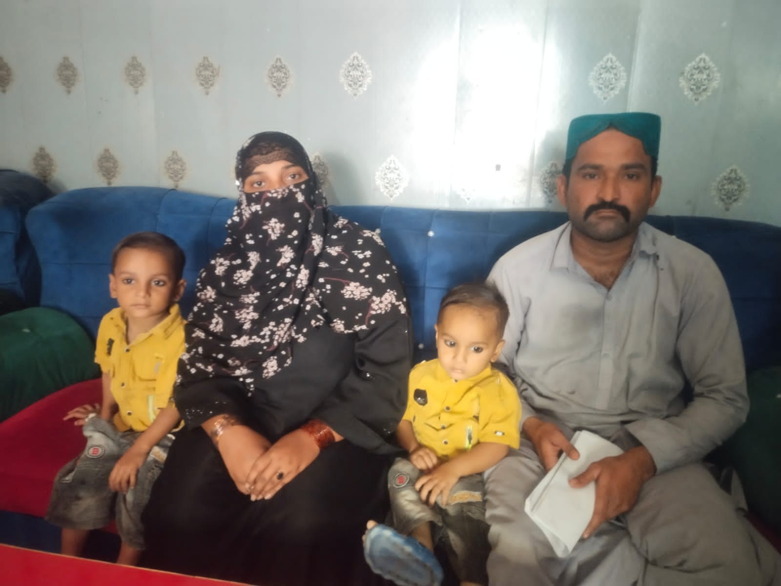 نوشهروفيروز ۾ ناري جو معصوم ٻارڙن ۽ مڙس سميت پيڪن خلاف احتجاج