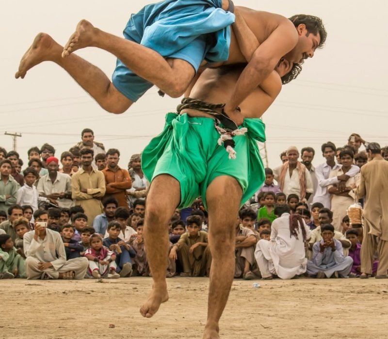گمبٽ ويجهو درگاهه گلاب شاهه لڪياري جي عرس تي ملاکڙي جا مقابلا