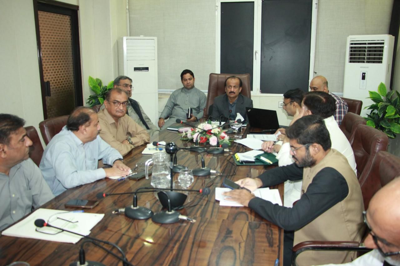 سنڌ جي ڪالجن ۾ هم نصابي سرگرمين کي ھٿي وٺرائڻ لاءِ “اسپورٽس وِيڪ” ملهائڻ جو فيصلو