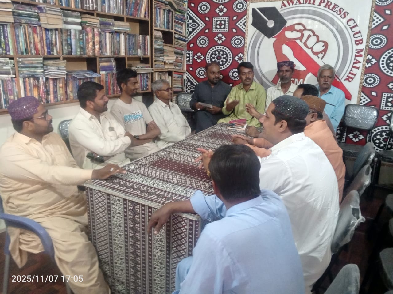 عوامي پريس ڪلب ملير جو جنرل باڊي اجلاس، ادبي ۽ ثقافتي سرگرمين بابت اهم فيصلا