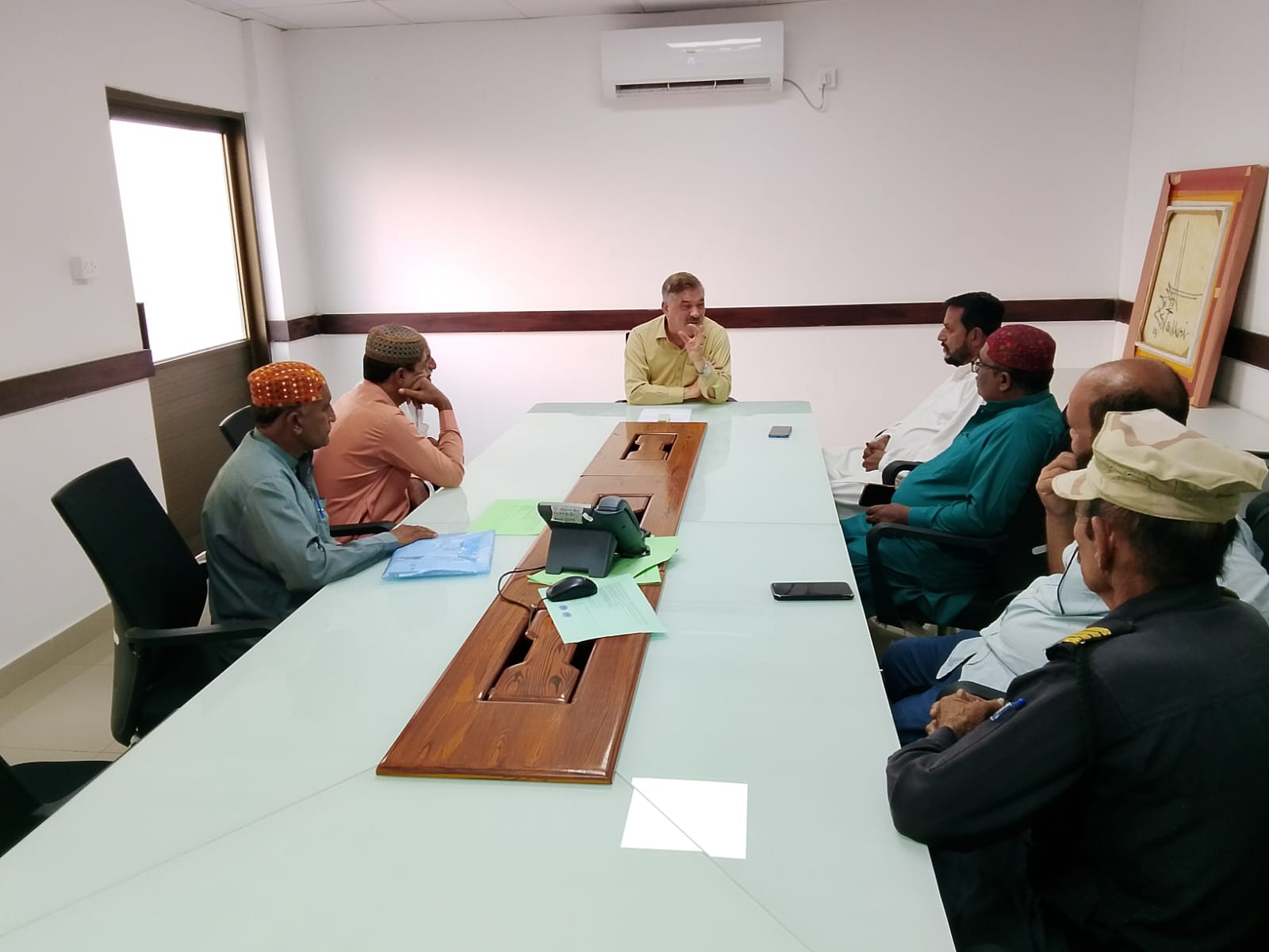 ملير جدوجهد ڪميٽي جي وفد جي اي جي آئي خانگي ڪمپني جي انچارج ايس پي شعبان سان ملاقات