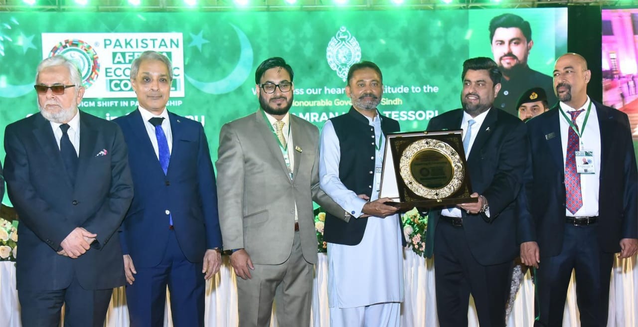 چھ، آٹھ ماہ میں ہماری معیشت بہت اوپر جائے گی  ہم فاتح قوم ہیں ہم ملک کے خلاف کوئی بات نہیں سنیں گے،گورنر سندھ کامران خان ٹیسوری