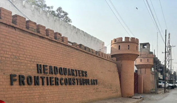 پشاور: ایف سی ہیڈکوارٹر پر حملہ، 3 دہشتگرد ہلاک، 3 ایف سی اہلکار شہید