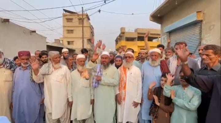 ملير: يوسي صالح محمد جي ڳوٺ غريب آباد واسين جو احتجاج