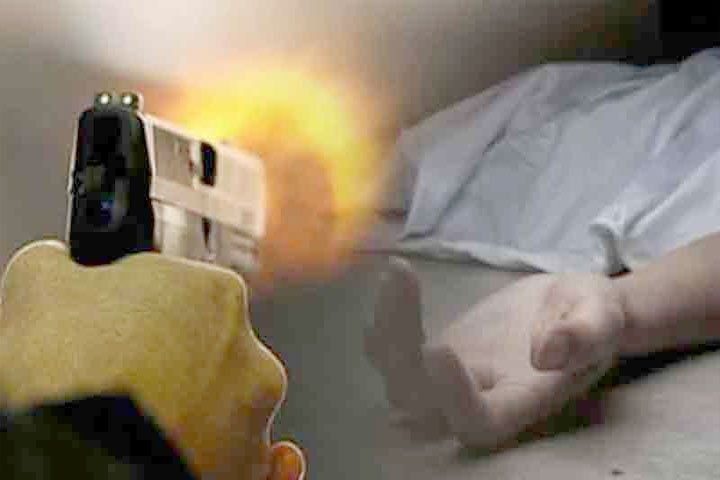 کراچی میں دن دیہاڑے ڈکیتی، مزاحمت پر 2 بیٹیوں کا باپ اور آن لائن رکشہ ڈرائیور قتل