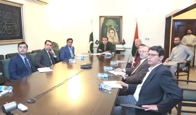 پاکستان پیپلزپارٹی کے چیئرمین بلاول بھٹو زرداری کی سربراہی میں سندھ حکومت کے صوبے سے باہر جاری عوامی فلاحی منصوبوں کے حوالے سے اجلاس
