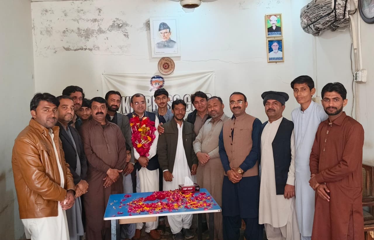 ڏوڪري ۾ مڪاني کاتي جي ايڊيشنل ڊائريڪٽر قاضي راشد جي سالگرهه تقريب منعقد