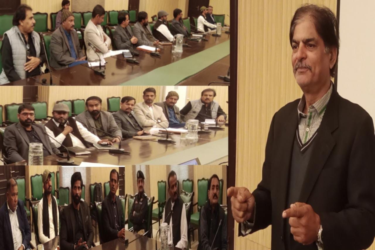 ٺٽي شفافيت ۽ معلومات جي حق کي هٿي ڏيڻ بابت سيمينار