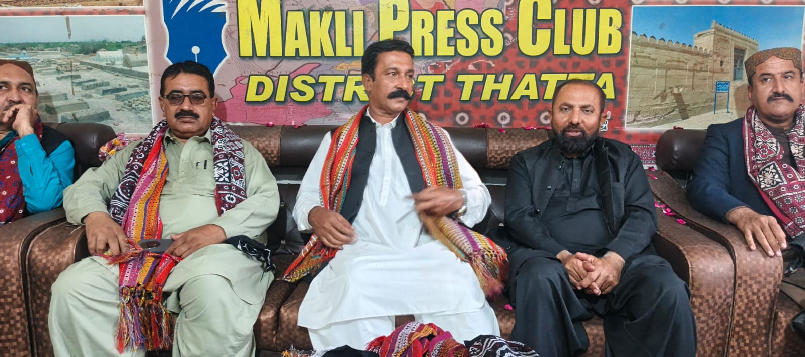 حيدرآباد يونين آف جرنلسٽس جي چونڊيل نائب صدر جي ٺٽي ۾ آجيان