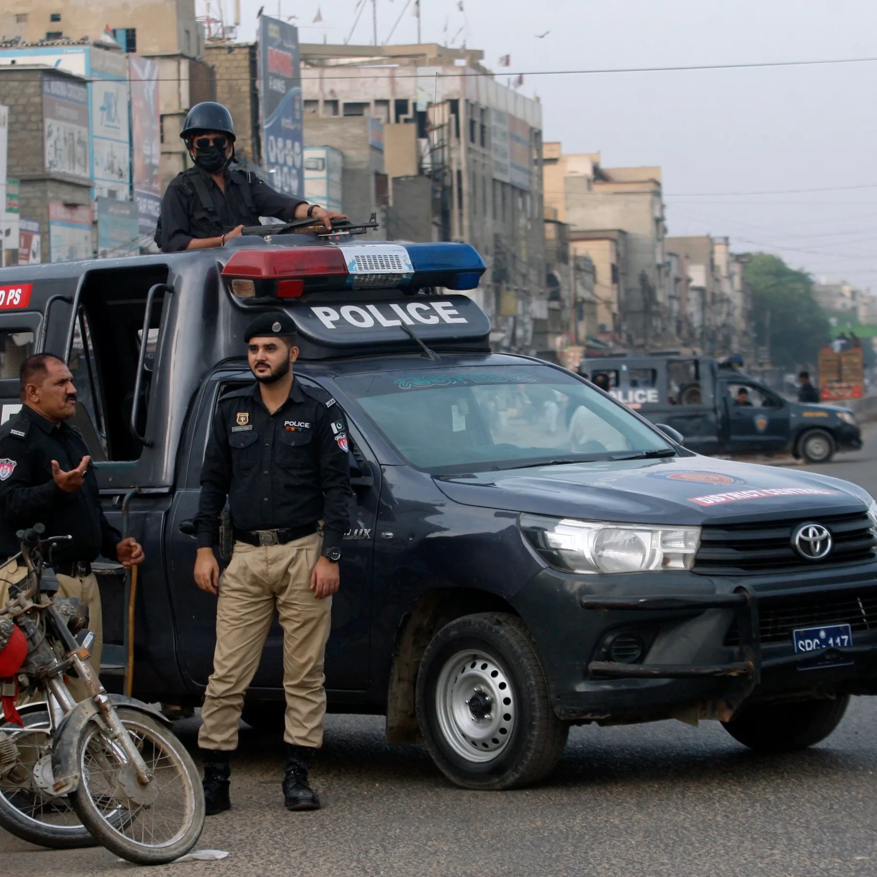 خيرپور: پولیس کی کمسن بچے سے بدفعلی کے بعد قتل میں ملوث ملزم کو مقابلے میں مارے جانے کا دعویٰ