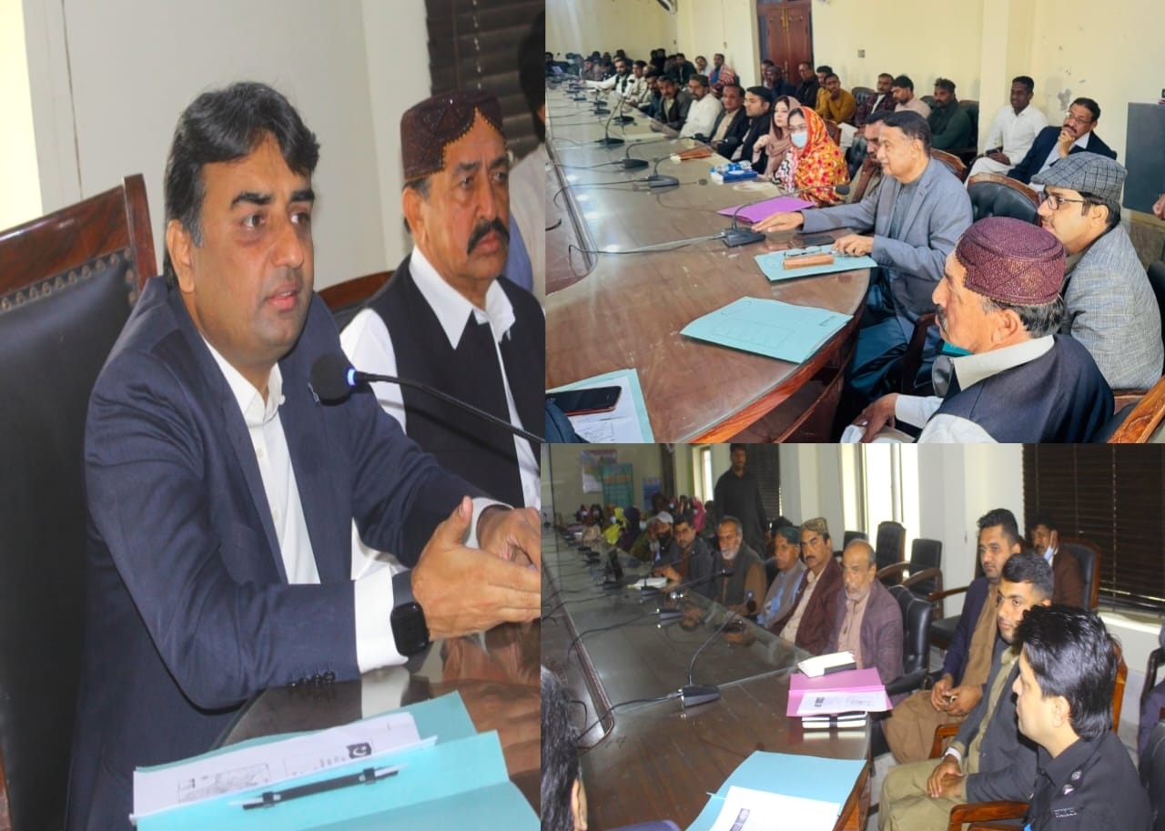 ڊي سي عمرڪوٽ نويد الرحمان لاڙڪ جي صدارت هيٺ اجلاس
