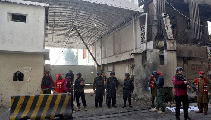 ایف سی ہیڈکوارٹر پشاور خودکش حملہ: منصوبہ بندی افغانستان میں ہوئی، سہولت کار بے نقاب