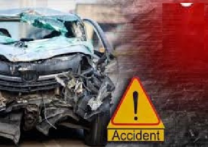 ھالاڻي ڀرسان آئل ٽينڪر جو موٽرسائيڪل کي ٽڪر، 2 نوجوان فوت، هڪ زخمي