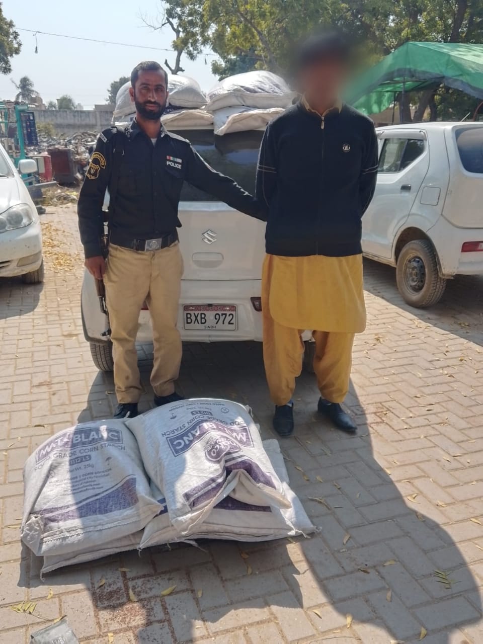 ملير پوليس پاران وڏي مقدار ۾ منشيات هٿ ڪرڻ جي دعويٰ