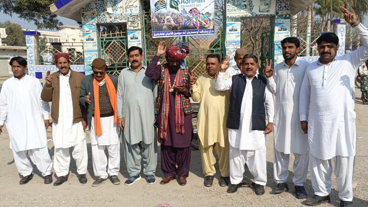 دادو ۾ صحافين تي ڪيس داخل ٿيڻ خلاف نوشهروفيروز ۾ احتجاج