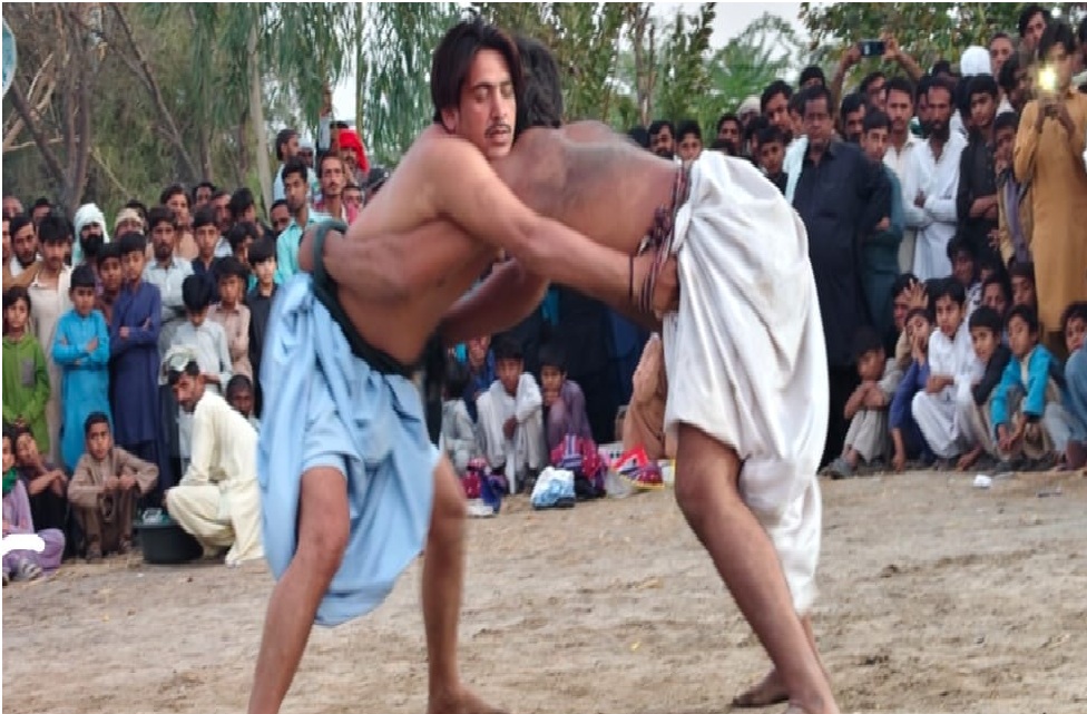 ھڱورجا ڀرسان صوفي بزرگ حضرت جنگ جليل جو ساليانو ٽن ڏينھن وارو عرس مبارڪ پڄاڻي تي پهتو