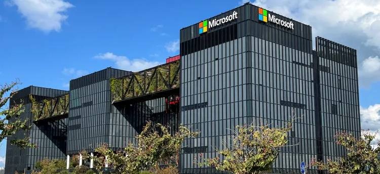 ایران کا خطے میں موجود امریکی اور اسرائیلی بینکوں کو نشانہ بنانے کا اعلان