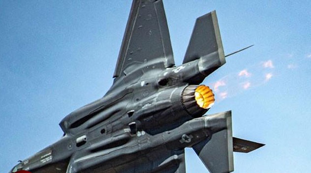 ایران کا ایک اور امریکی جنگی طیارہ ایف-35 تباہ کرنے کا دعویٰ، بحری جہاز ابراہم لنکن پر بھی حملہ