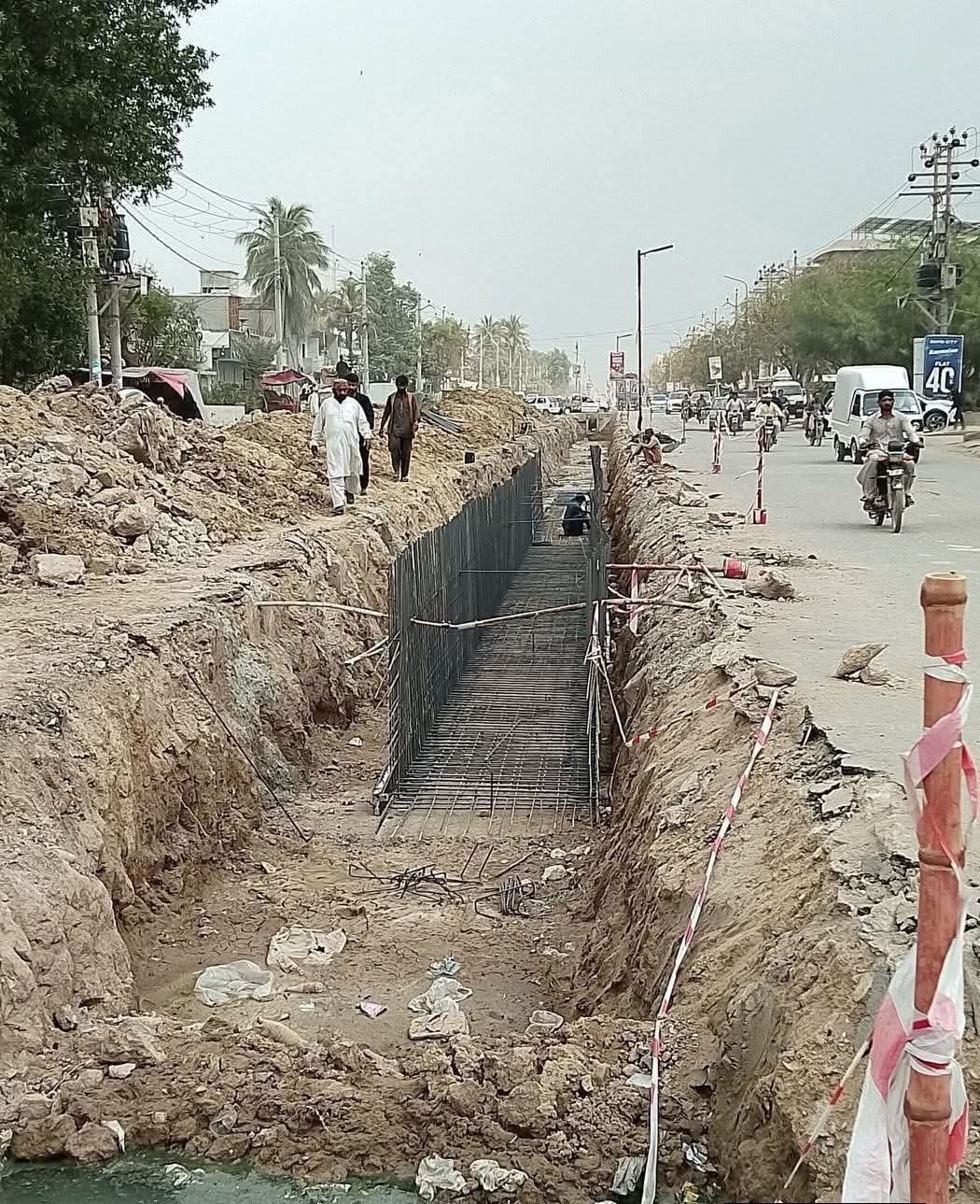 ملير: گلشنِ حديد ۾  برساتي نالي جي رٿا  دوران وڻن جي واڍي جا الزام