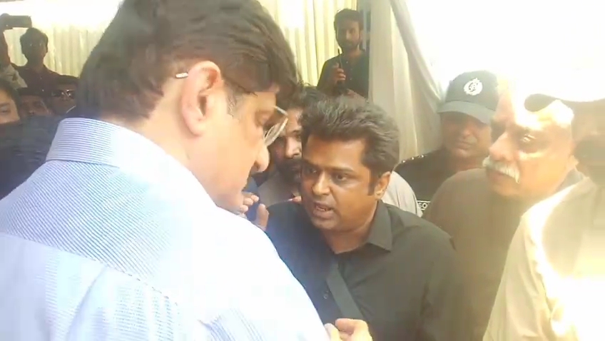 وڏي وزير پاران صحافي عبدالغفور سروهي کي پوليس پاران يرغمال بڻائڻ جي جاچ جي هدايت