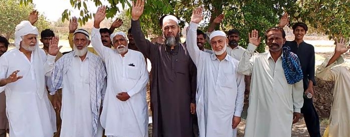 شڪارپور ۾ ڳوٺاڻن جو خانڻ واهه تي مبينا قبضي خلاف احتجاجي مظاهرو