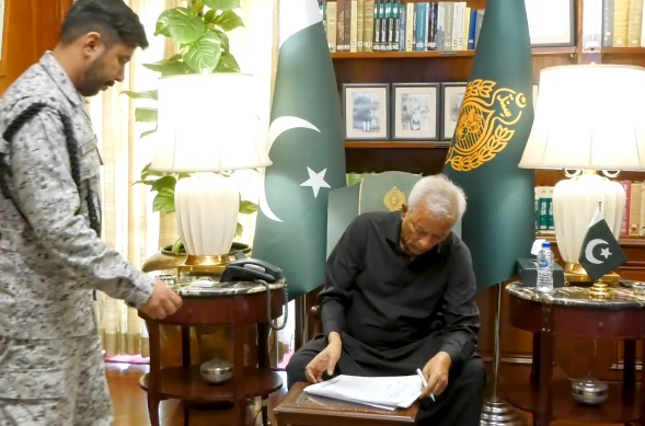 گورنر سندھ نے رضوان احمد کو سندھ پبلک سروس کمیشن کا چیئرمین تعینات کرنے کی منظوری دے دی