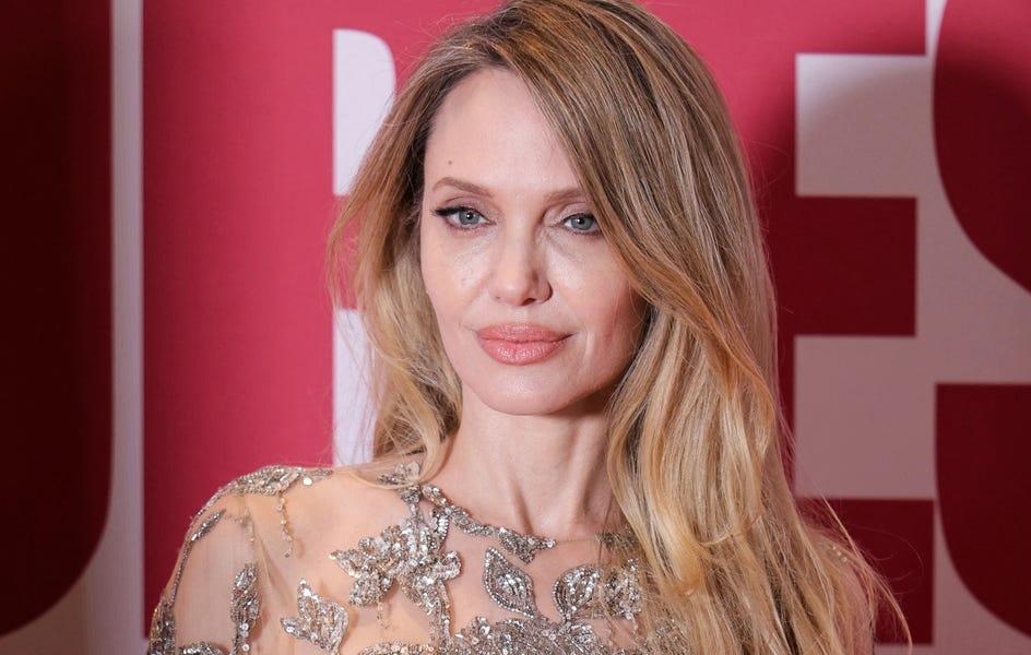 اینجلینا جولی کی مہنگی جائیداد فروخت